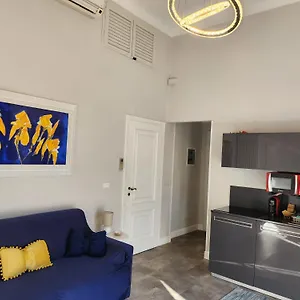  Apartment Delia